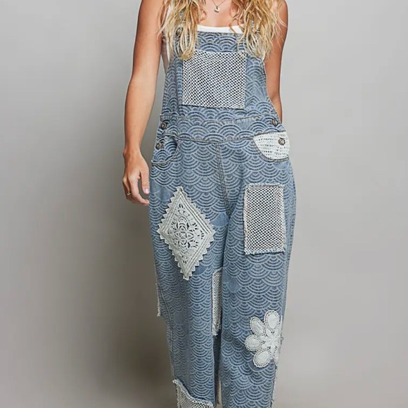 NWT POL Blue Patterned Women's Jumpsuit - Picture 5 of 7